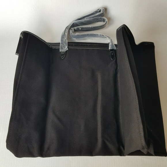 Victoria’s Secret Tote Bag With Cosmetic Pouch - Picture 6 of 8